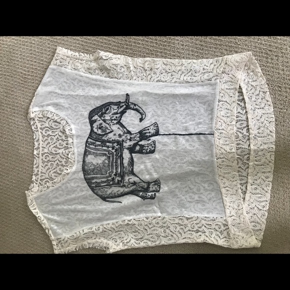 Top - Picture 2 of 4